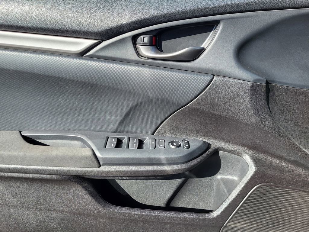 Used 2017 Honda Civic Sport image 12