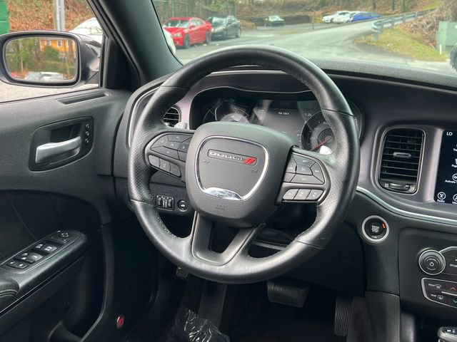 Used 2017 Dodge Charger SXT w/ Premium Group image 19