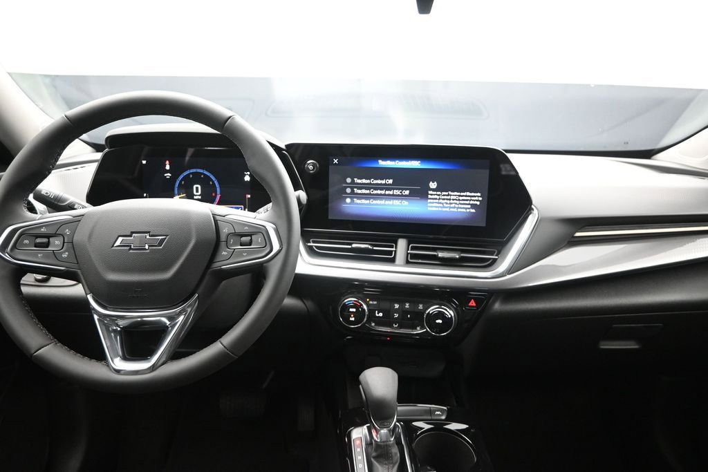 New 2026 Chevrolet Trax ACTIV w/ Driver Confidence Package FWD image 18
