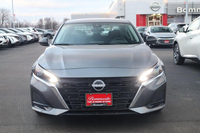 New 2025 Nissan Altima 2.5 SV image 4