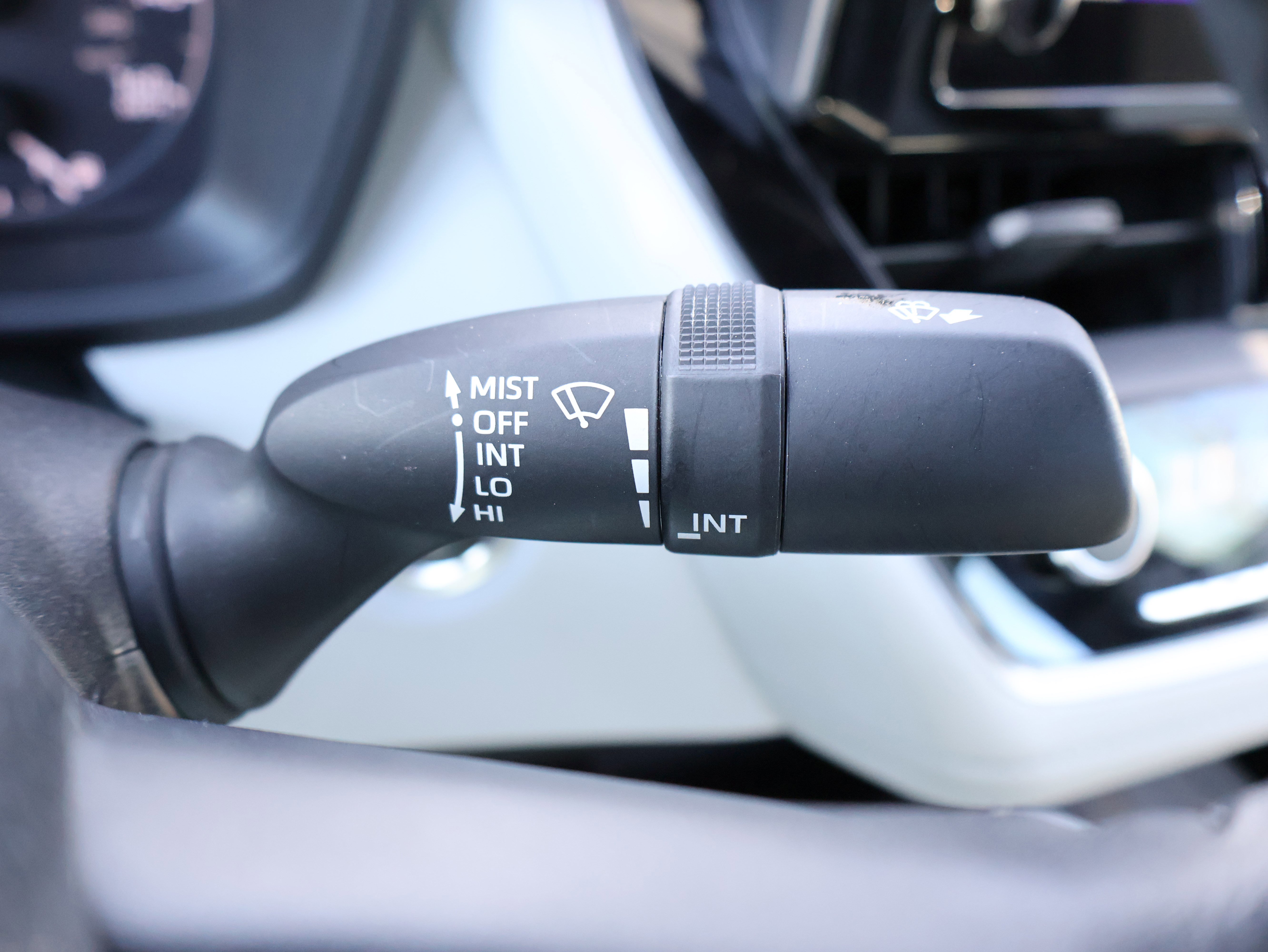 Used 2024 Toyota Corolla SE image 32