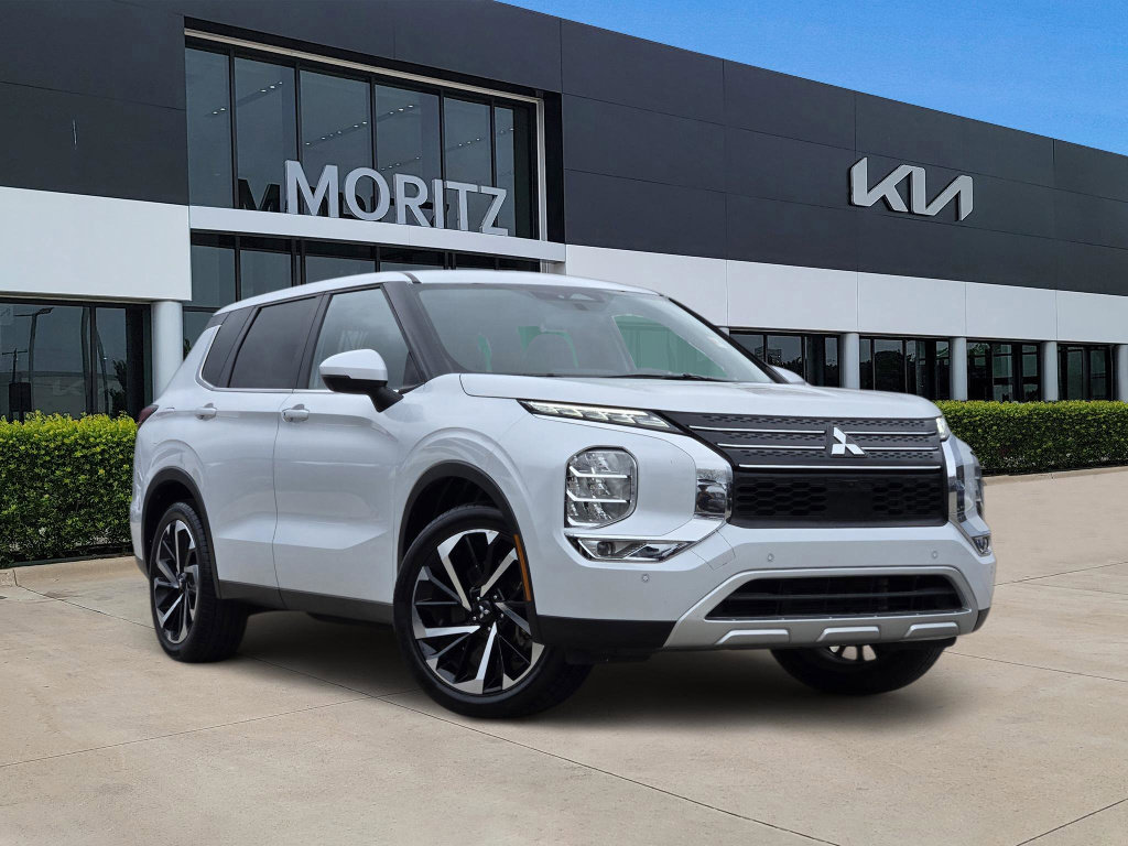 Used 2024 Mitsubishi Outlander SE