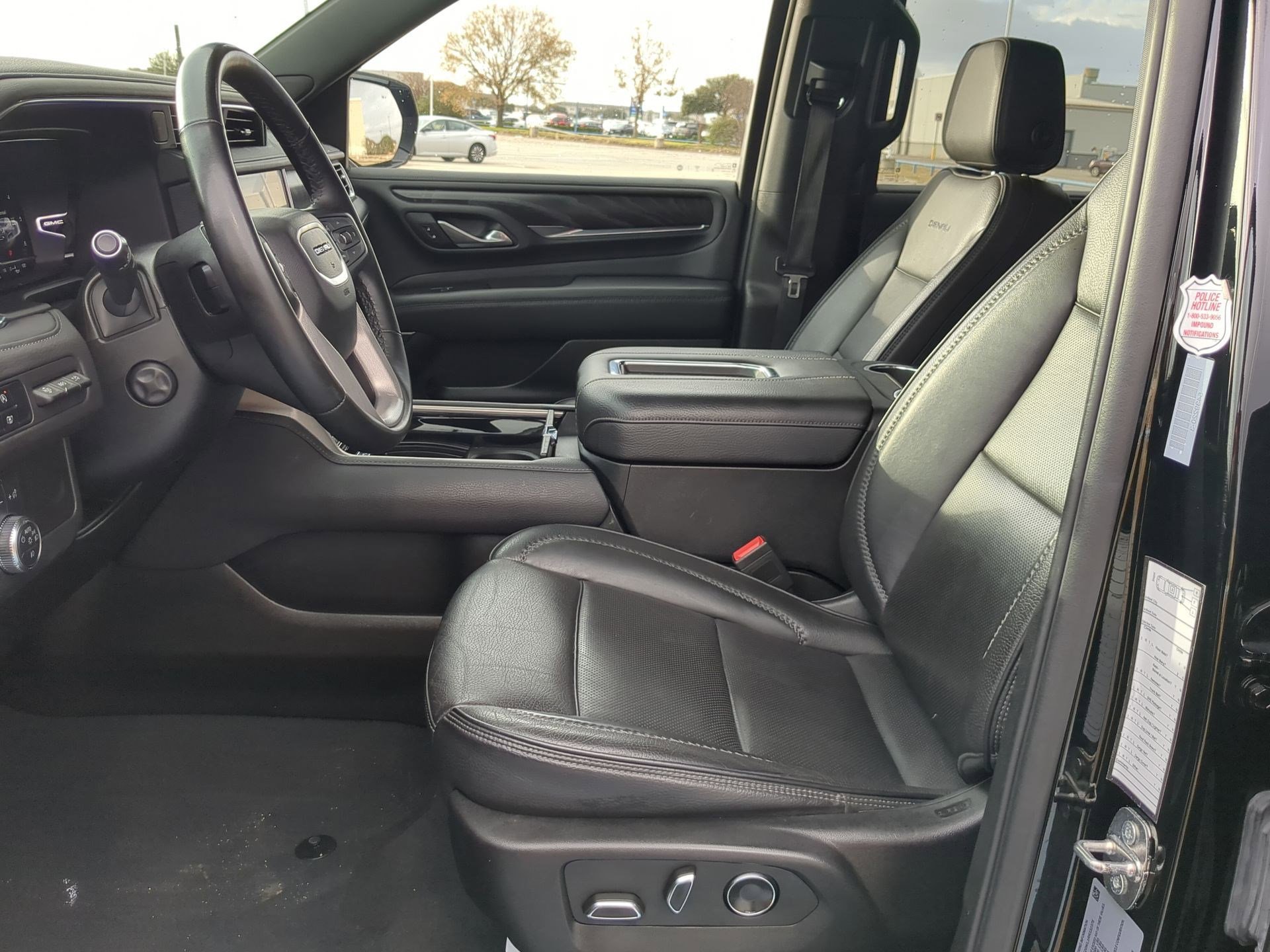 Used 2024 GMC Yukon Denali image 15