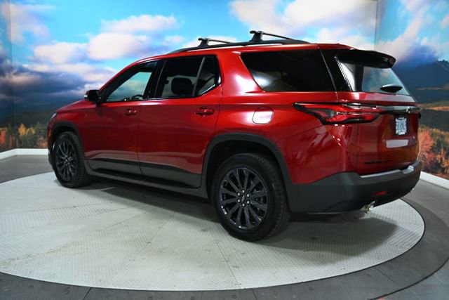 Used 2022 Chevrolet Traverse RS w/ LPO, 'HIT The Road' Package AWD/4WD image 5