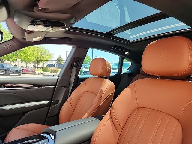 New 2023 Maserati Levante GT AWD/4WD image 24