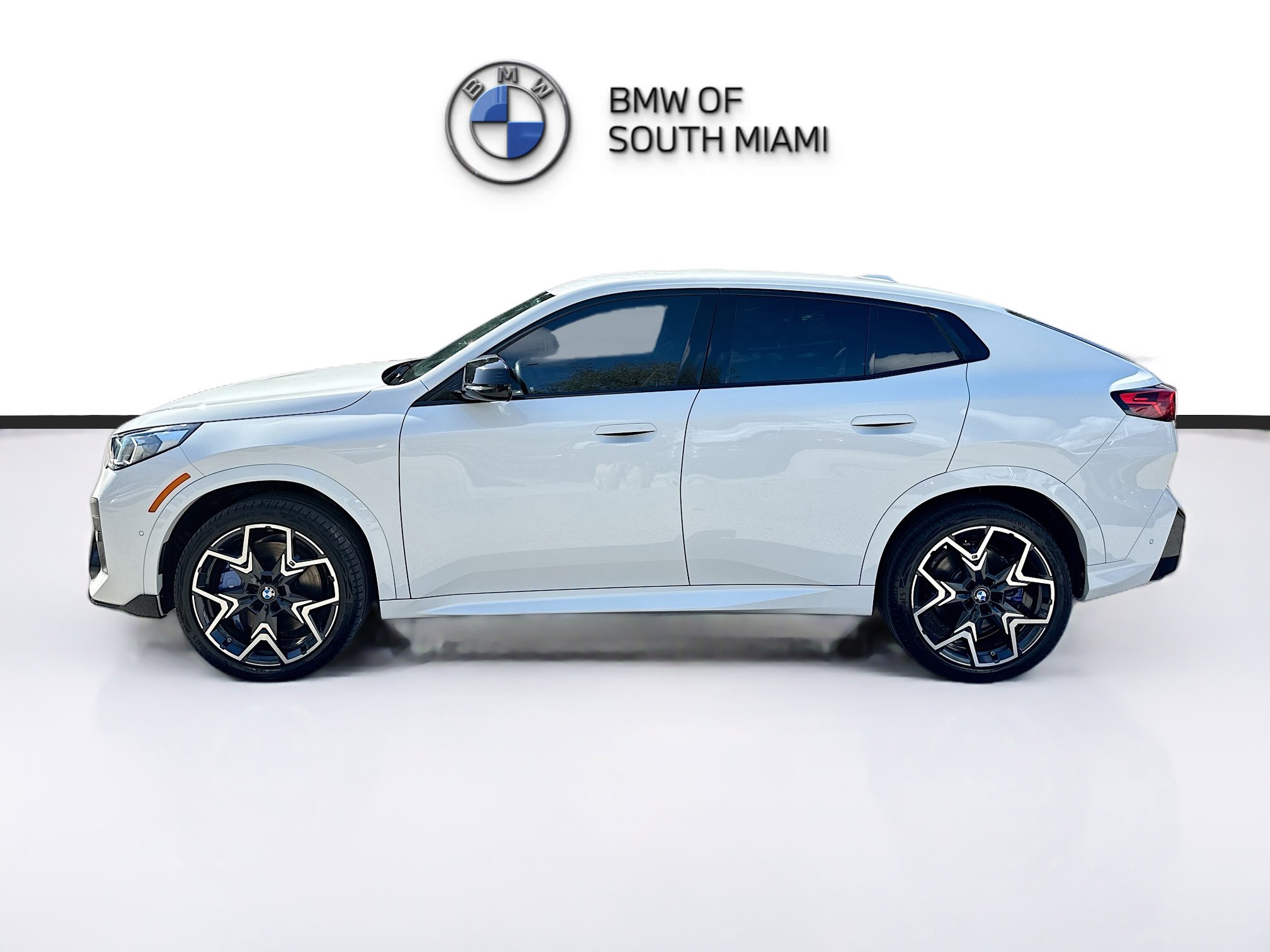 Used 2024 BMW X2 M35i image 4