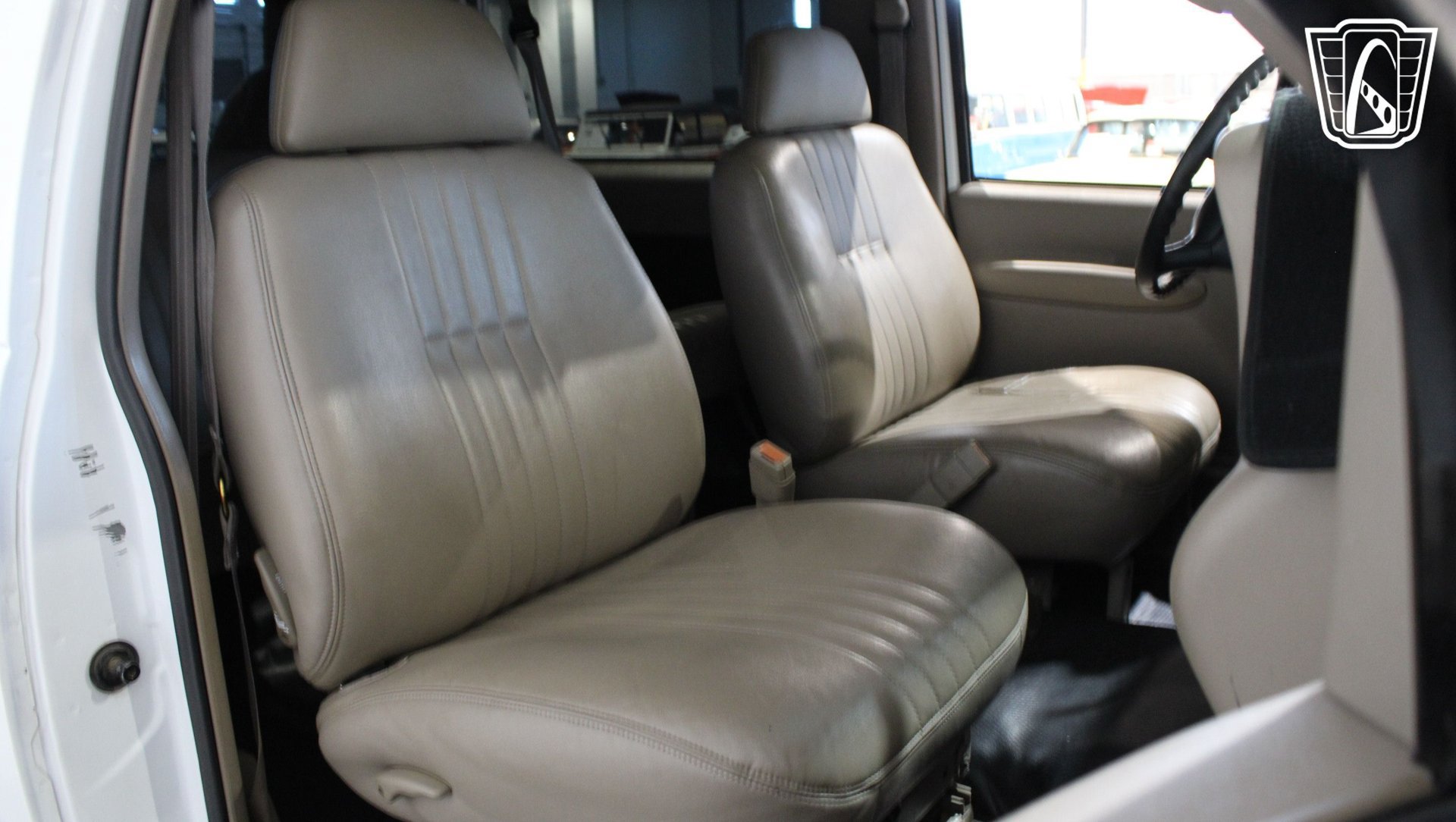 Used 1999 Chevrolet Tahoe 4WD 2-Door image 15