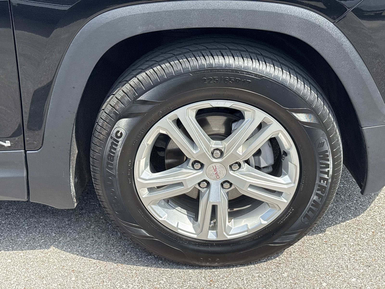 Used 2024 GMC Terrain SLE AWD/4WD image 10