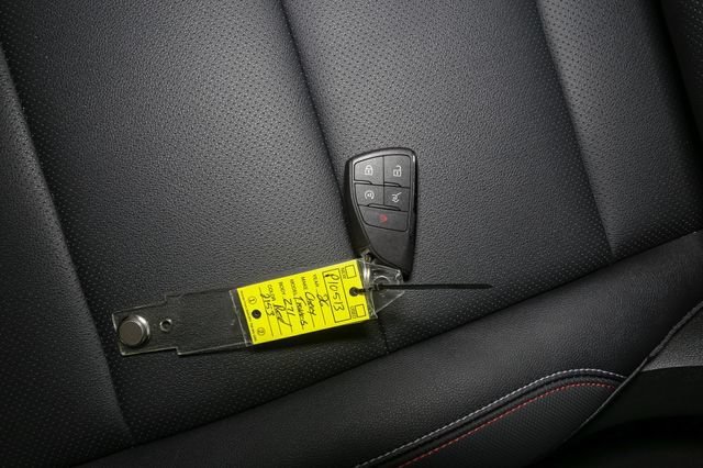 Used 2026 Chevrolet Traverse Z71 w/ LPO, Floor Liner Package AWD/4WD image 42