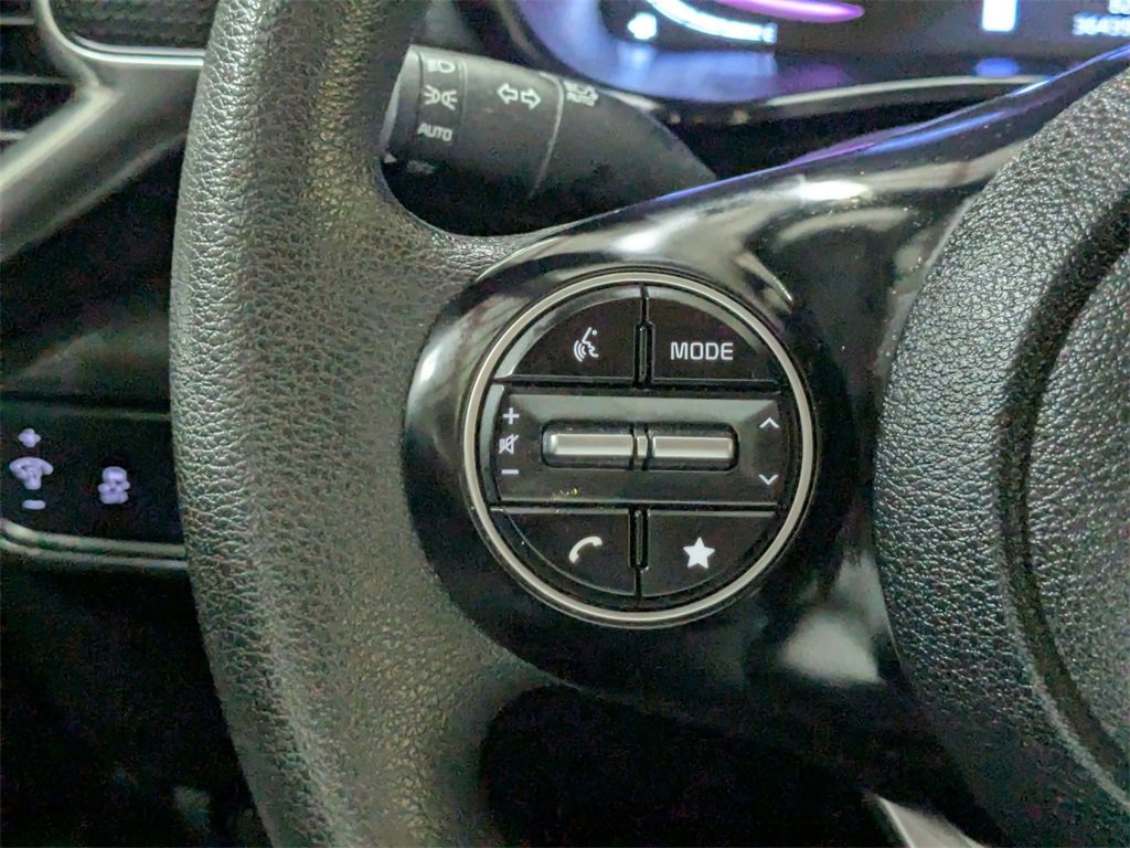 Used 2024 Kia Soul LX w/ Option Group 015 image 16