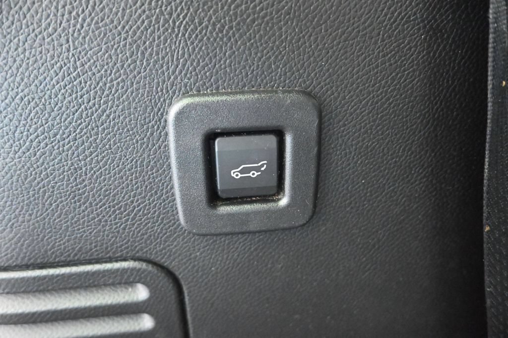 Used 2016 Lincoln Navigator Select AWD/4WD image 31
