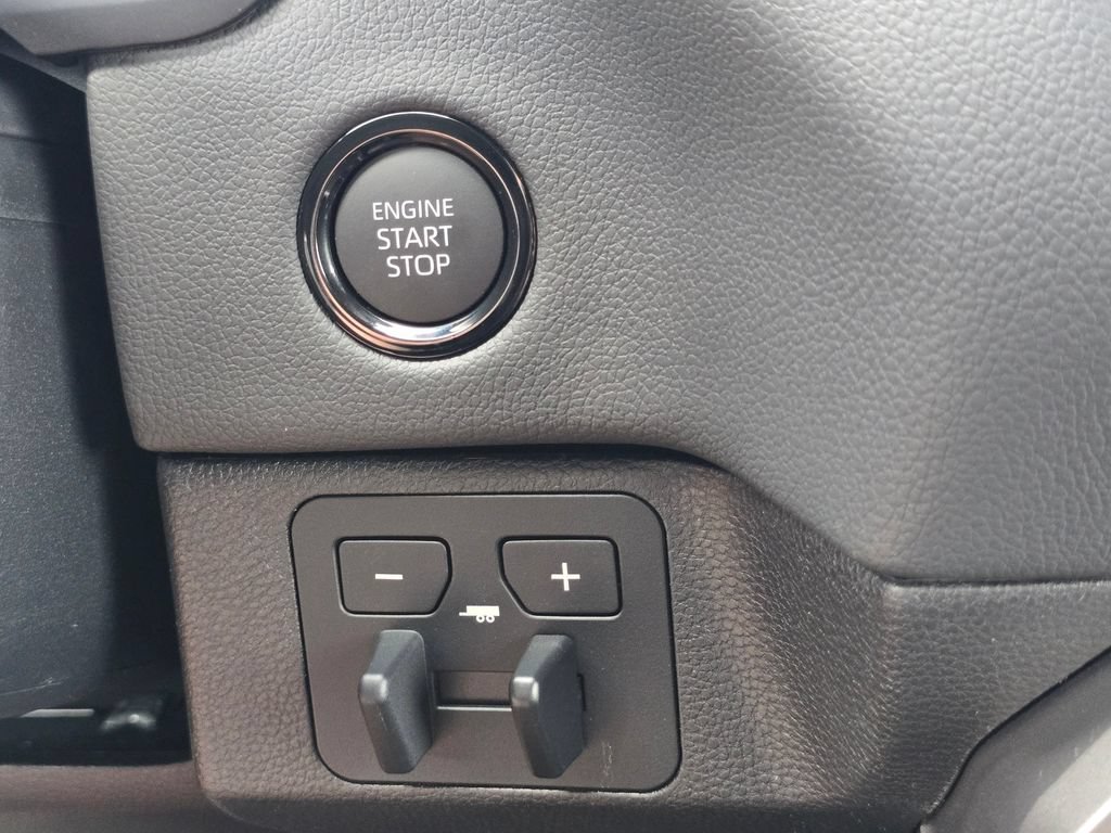 New 2026 Toyota Tundra Limited AWD/4WD image 9