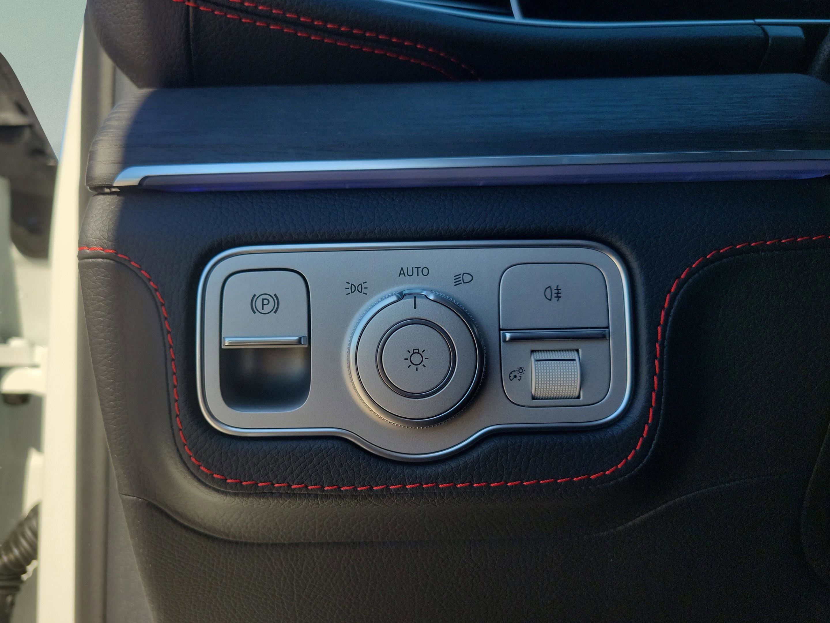 New 2026 Mercedes-Benz GLE 53 AMG 4MATIC Coupe image 18