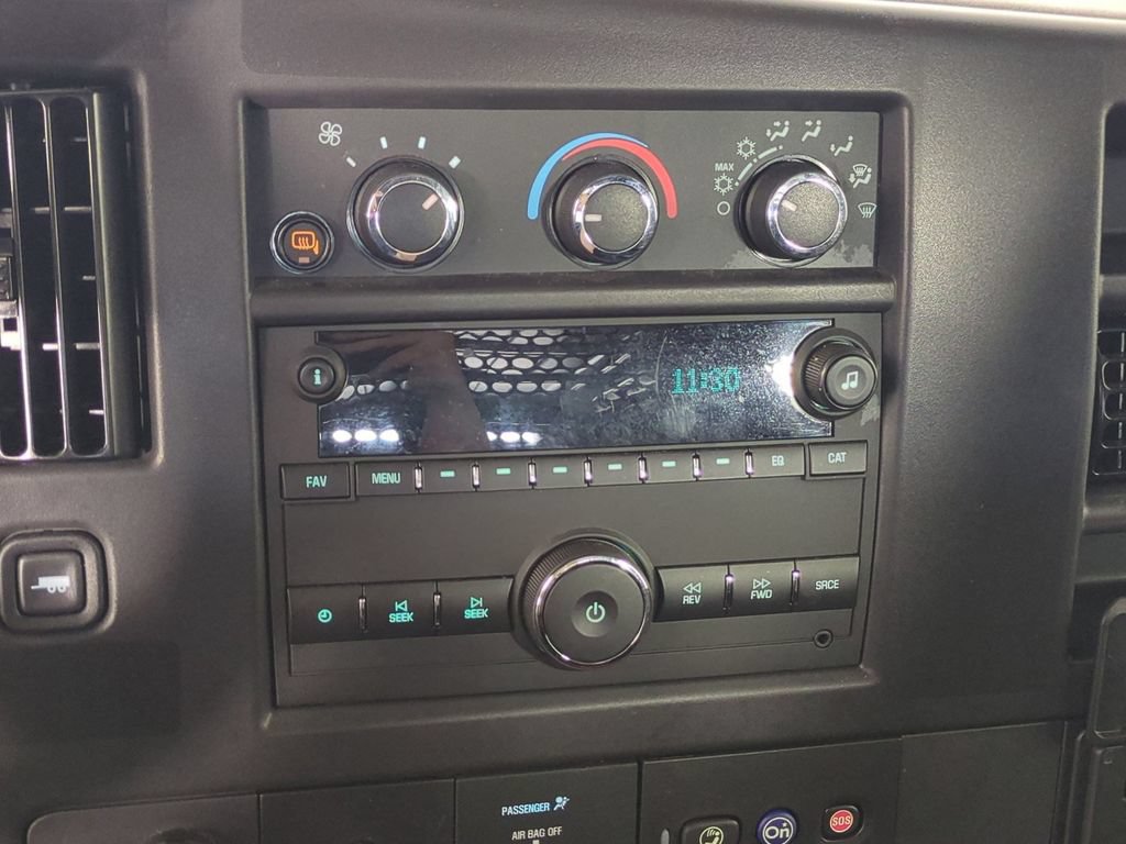 Used 2025 GMC Savana 2500 w/ Driver Convenience Package RWD image 22