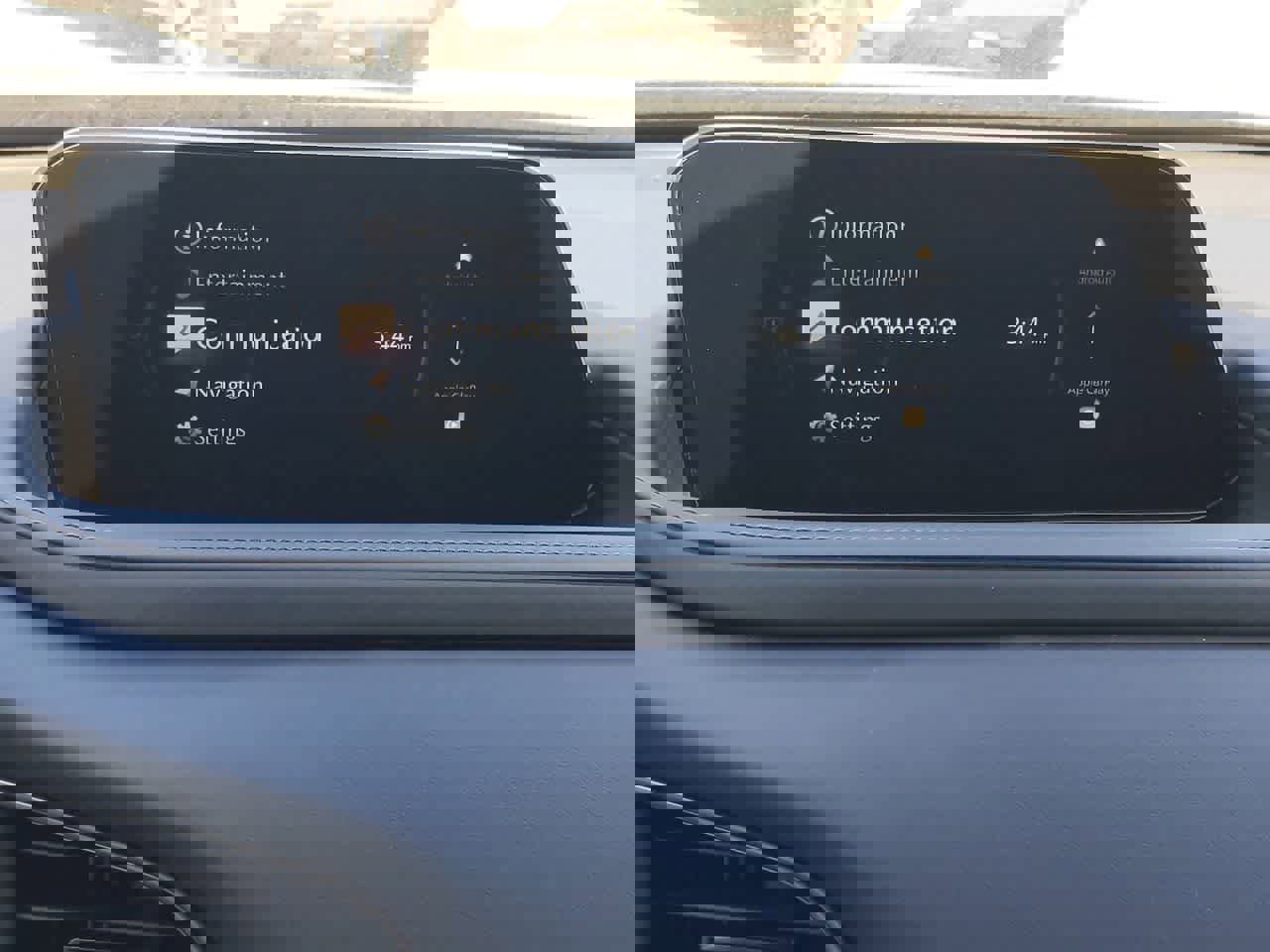 Used 2025 MAZDA CX-30 AWD 2.5 S w/ Preferred Package image 28