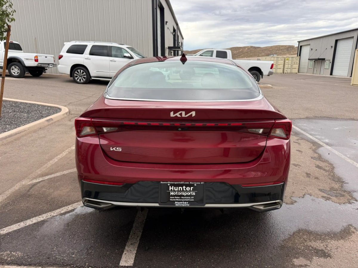 Used 2022 Kia K5 LXS FWD image 7
