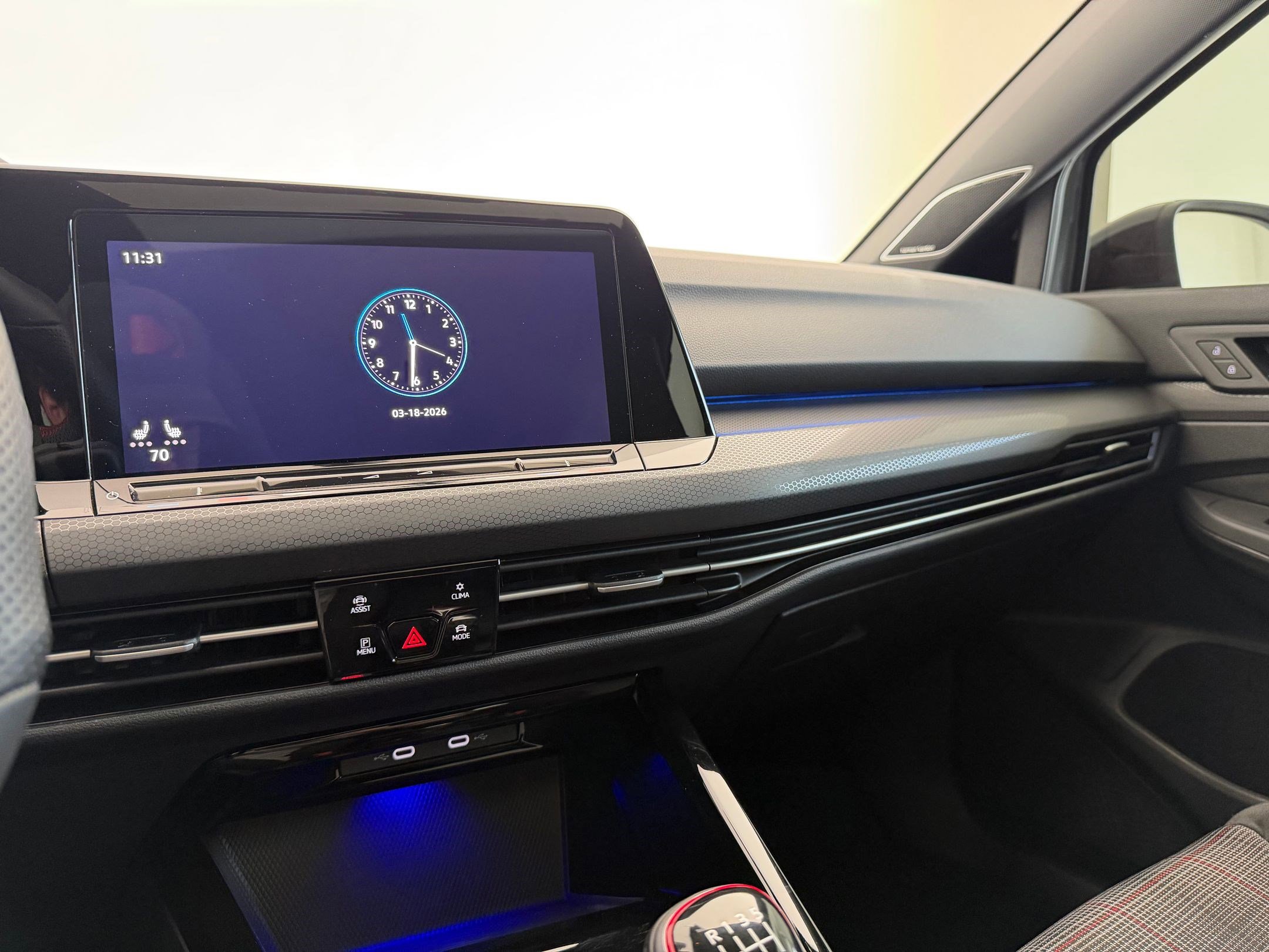 Used 2024 Volkswagen GTI SE w/ MDO Package image 25