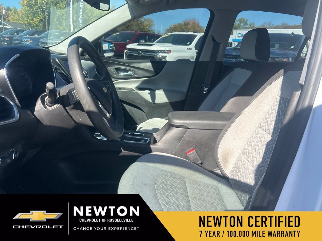 Used 2022 Chevrolet Equinox LS AWD/4WD image 4
