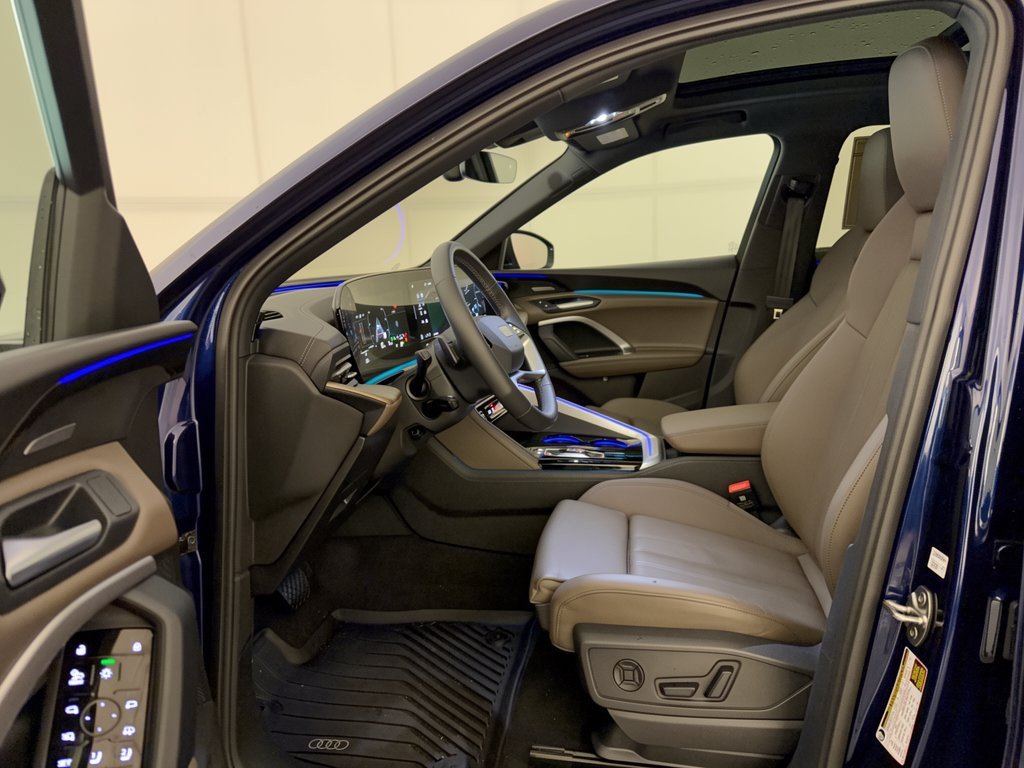 Certified 2025 Audi Q5 Premium AWD/4WD image 5