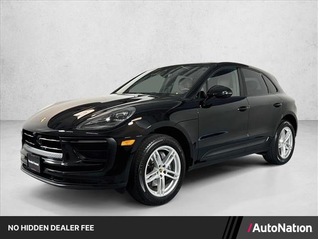 Certified 2026 Porsche Macan AWD/4WD image 1