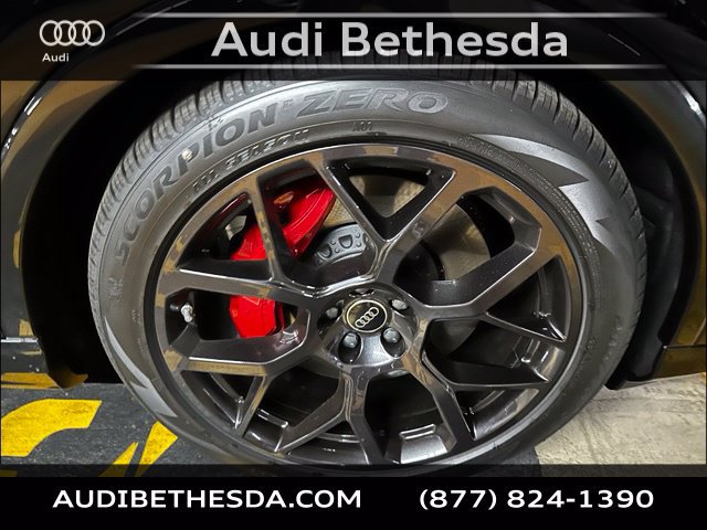 New 2026 Audi SQ7 Prestige AWD/4WD image 9