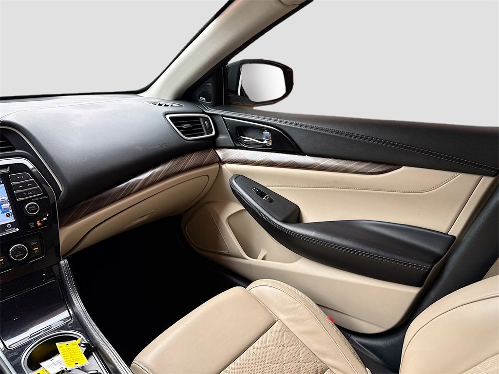 Used 2017 Nissan Maxima Platinum image 24