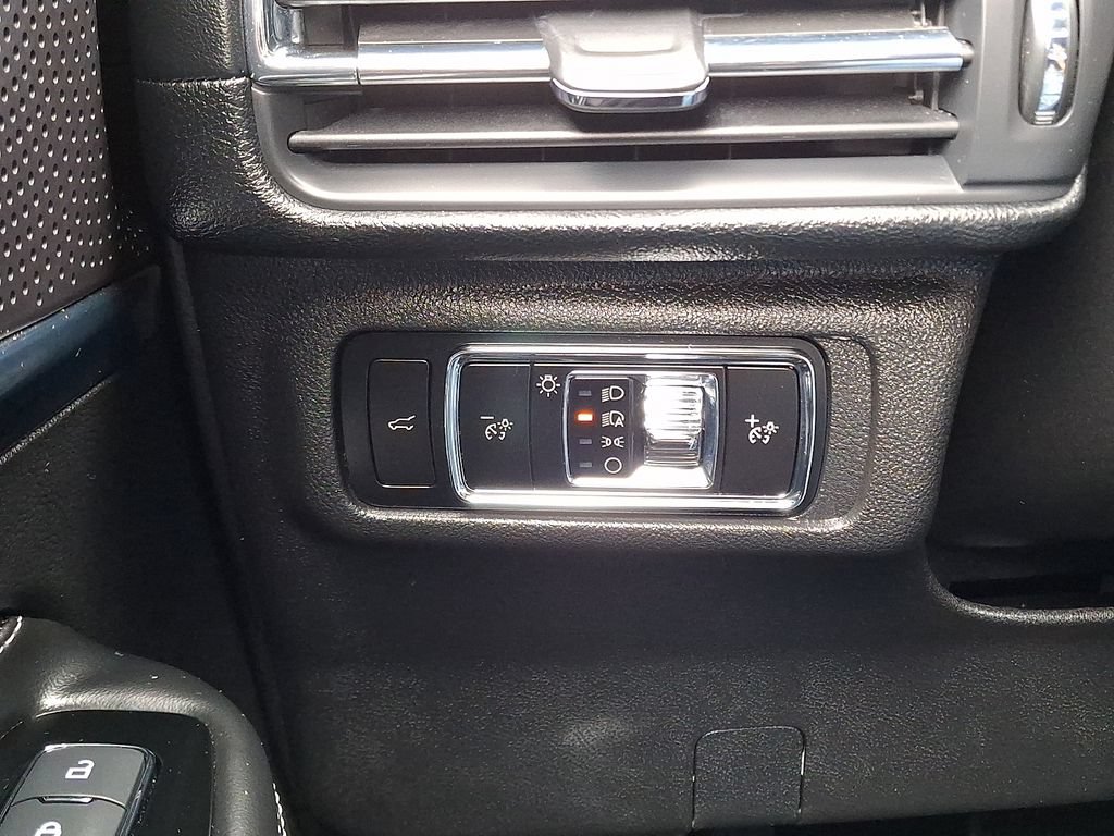Certified 2023 Lincoln Corsair AWD w/ Equipment Group 101A image 27