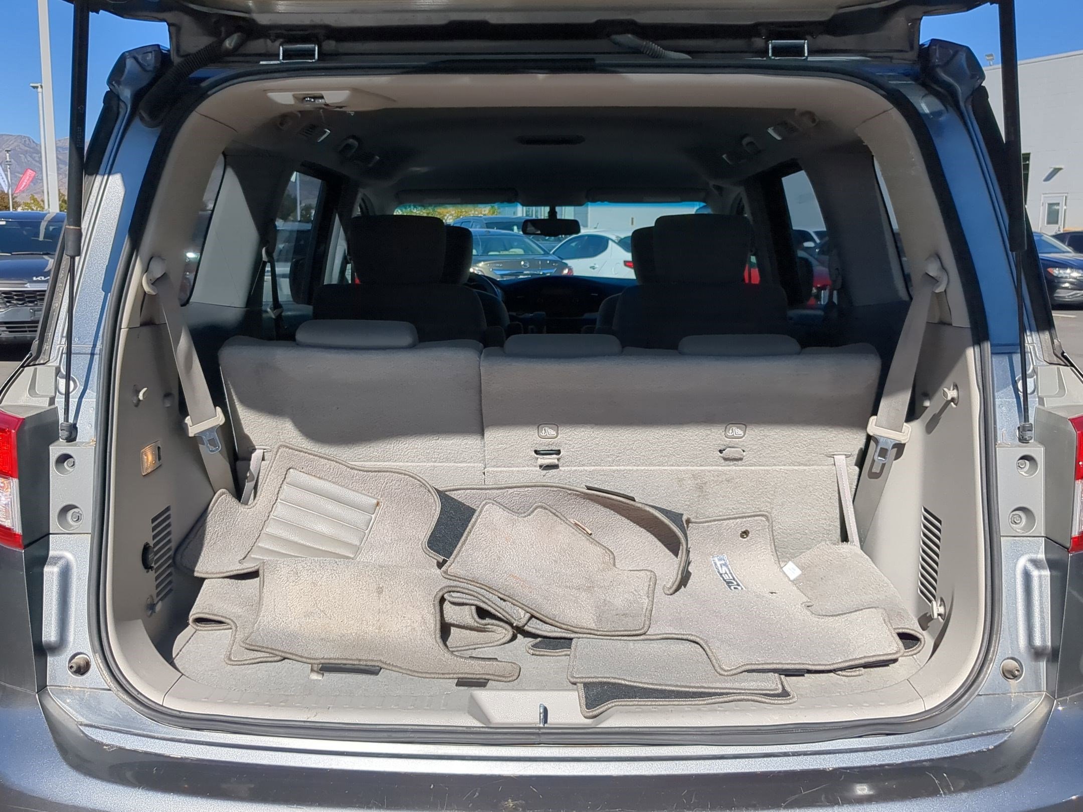 Used 2015 Nissan Quest S image 30