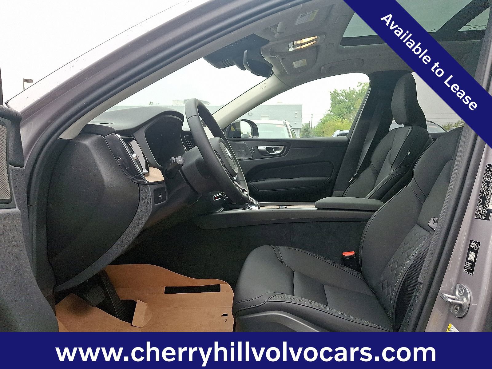 Certified 2026 Volvo XC60 B5 Plus w/ Protection Package Premier image 14