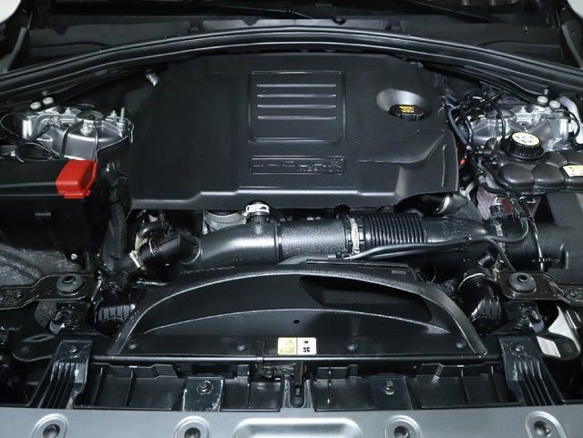 Certified 2025 Jaguar F-PACE R-Dynamic S image 37