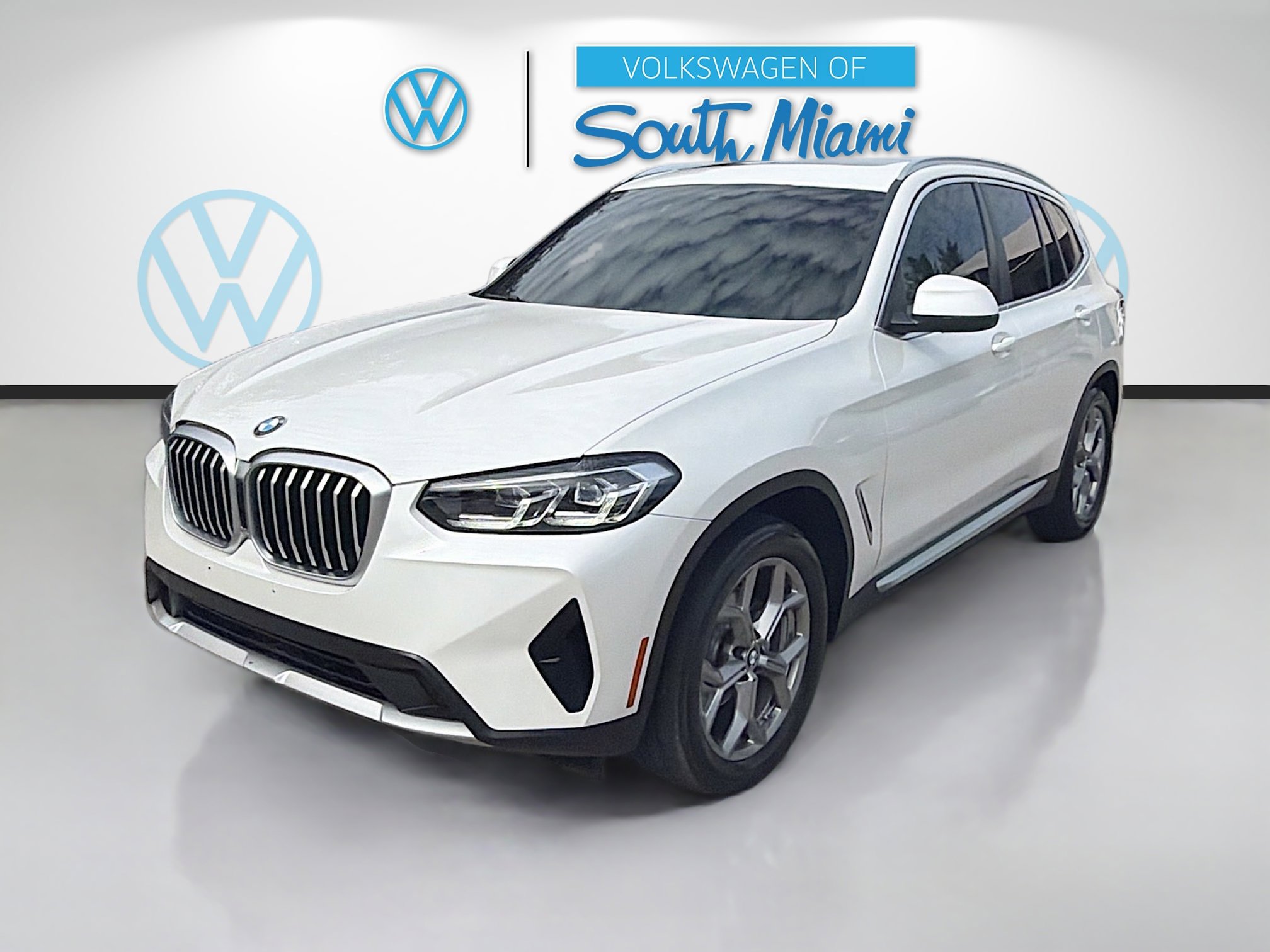 Used 2023 BMW X3 xDrive30i w/ Convenience Package image 3