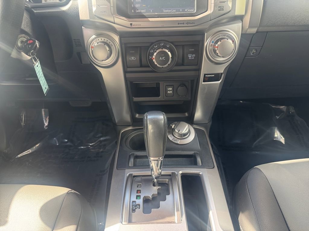 Used 2017 Toyota 4Runner SR5 Premium AWD/4WD image 11