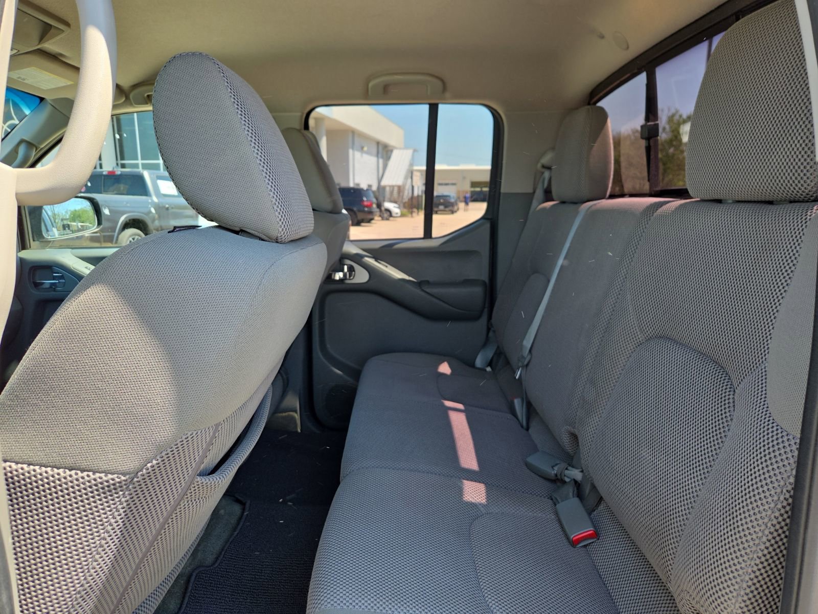 Used 2016 Nissan Frontier SV w/ SV Value Truck Package image 10