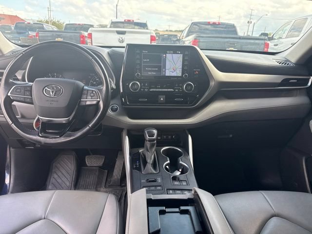 Used 2020 Toyota Highlander XLE w/ Protection Package #3 AWD/4WD image 19