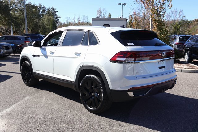 New 2026 Volkswagen Atlas Cross Sport SE image 3