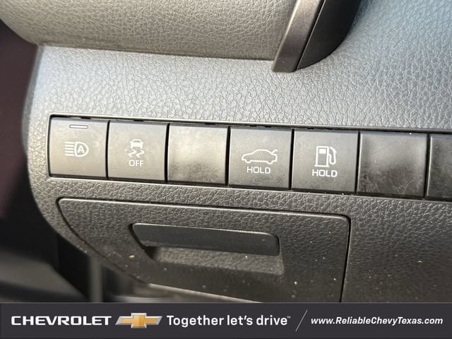 Used 2023 Toyota Camry SE FWD image 25