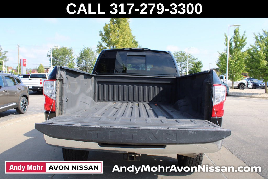 Used 2018 Nissan Titan SV AWD/4WD image 10
