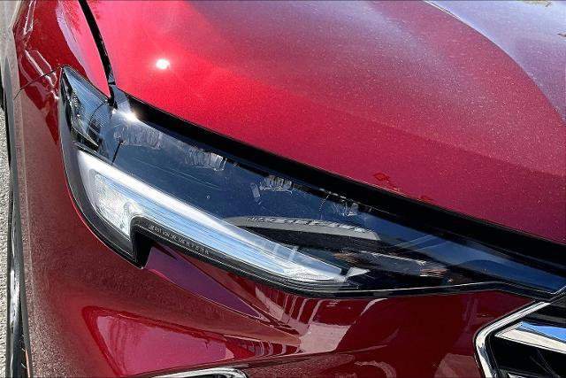 Used 2023 Buick Envision Essence image 32