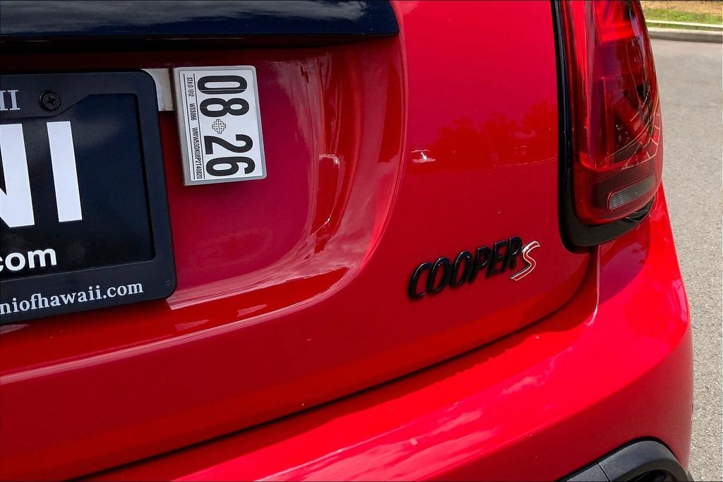 Certified 2023 MINI Cooper S image 9