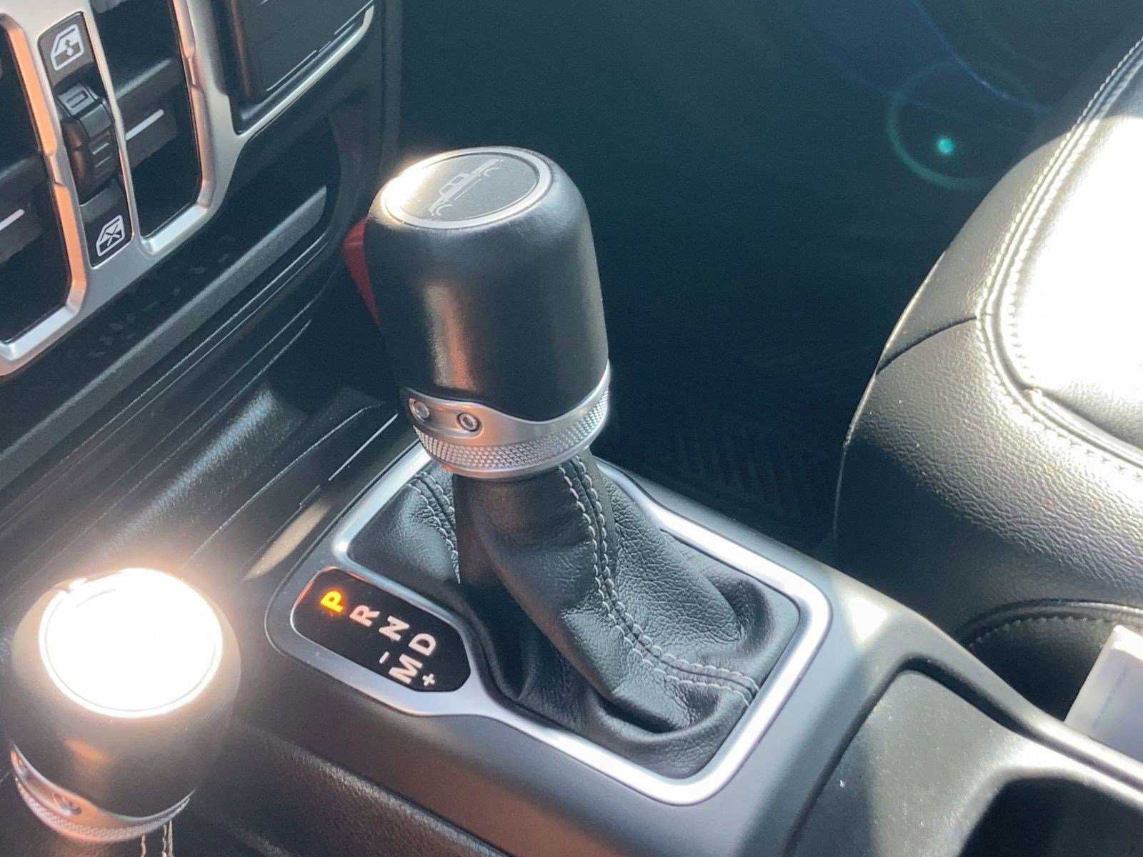 Used 2021 Jeep Gladiator Overland w/ Popular Equipment Package image 16