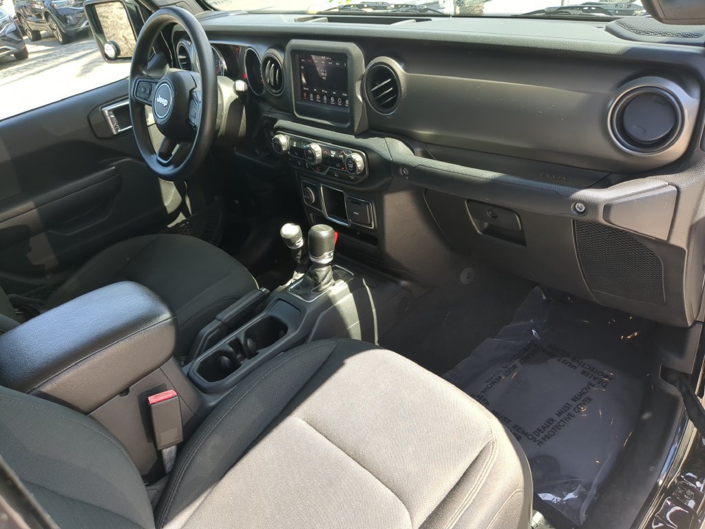 Used 2022 Jeep Gladiator Sport AWD/4WD image 12