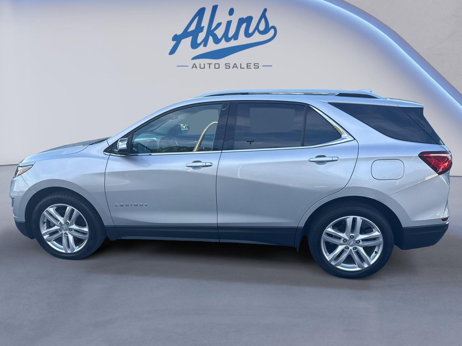 Used 2020 Chevrolet Equinox Premier AWD/4WD image 8