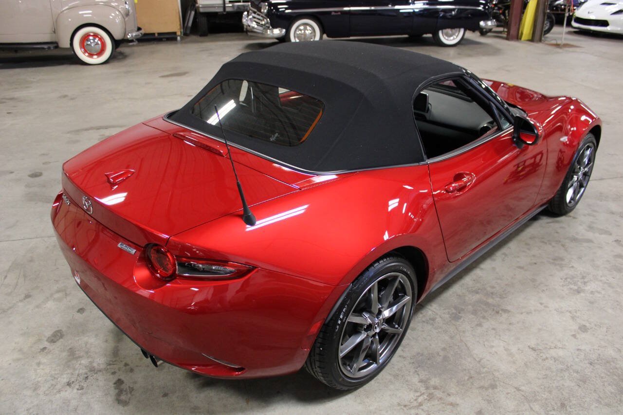 Used 2016 MAZDA MX-5 Miata Grand Touring RWD image 16