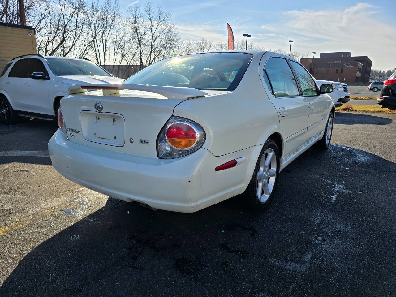 Used 2003 Nissan Maxima SE image 3