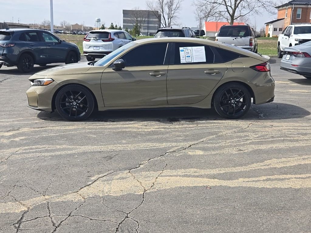 Used 2025 Honda Civic Sport image 4