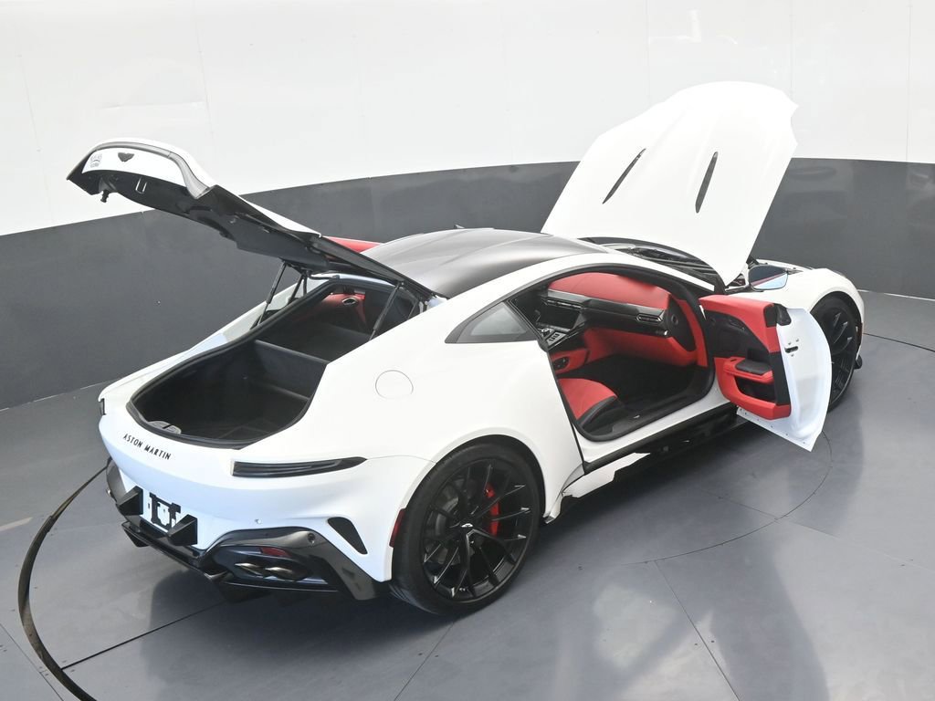 Used 2025 Aston Martin V8 Vantage Coupe image 83