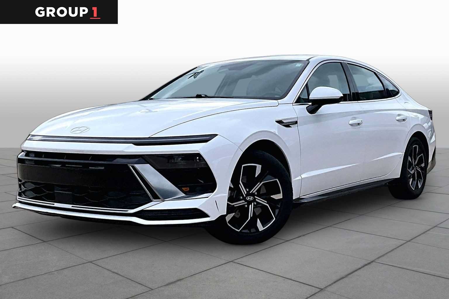 Used 2025 Hyundai Sonata SEL FWD image 1