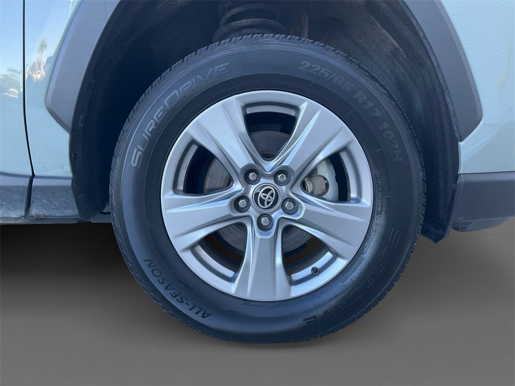 Used 2023 Toyota RAV4 XLE image 16