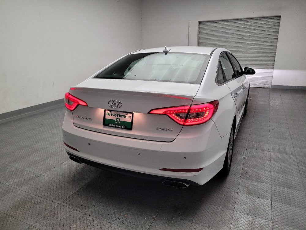 Used 2017 Hyundai Sonata Limited w/ Ultimate Package 04 FWD image 7