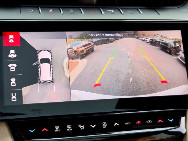 New 2026 Jeep Grand Cherokee Limited w/ Luxury Tech Group II RWD image 18